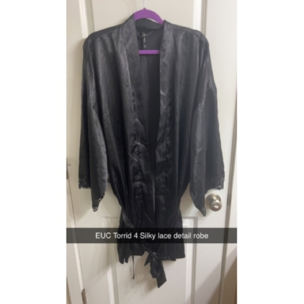 Black Silky Lace Detail Robe